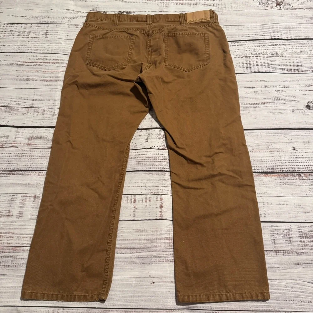 Eddie Bauer Straight Fit Khaki Pants 100% Cotton Men's Size 40x30‎ (Fits 39x27)